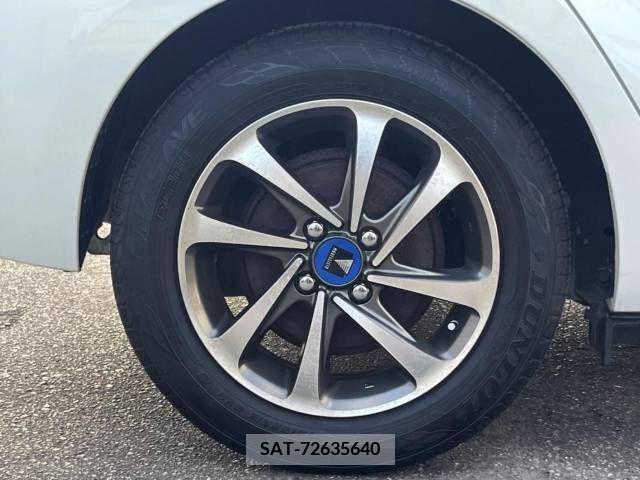 Toyota AQUA 2015-07 356282-12