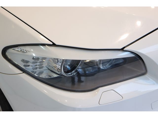 Bmw 5 SERIES 2011-02 6898-11