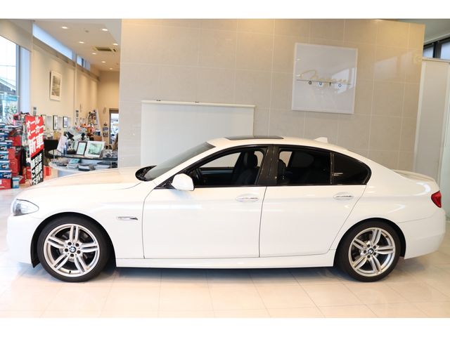 Bmw 5 SERIES 2011-02 6898-8