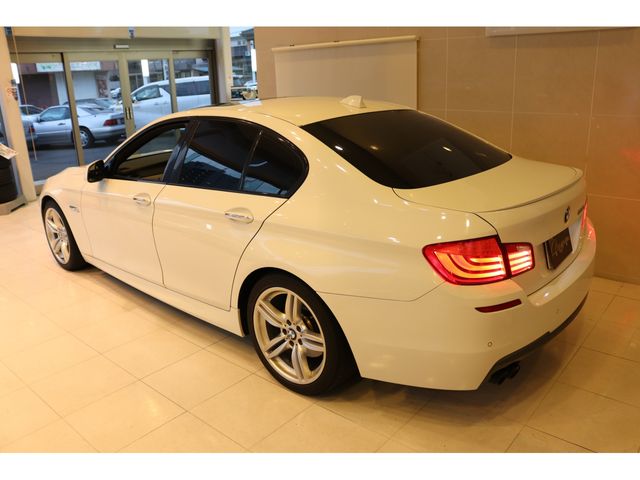 Bmw 5 SERIES 2011-02 6898-28