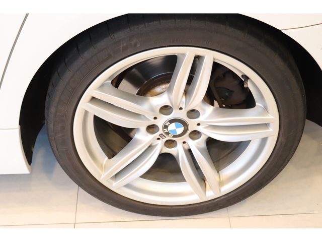 Bmw 5 SERIES 2011-02 6898-12