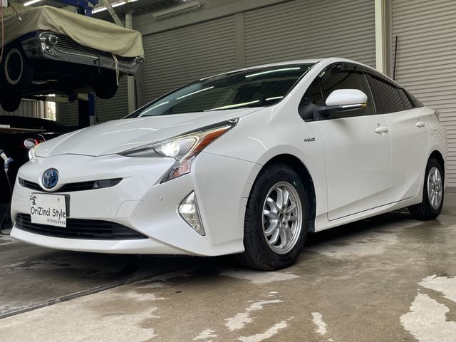 Toyota PRIUS 2016-09 26939-3
