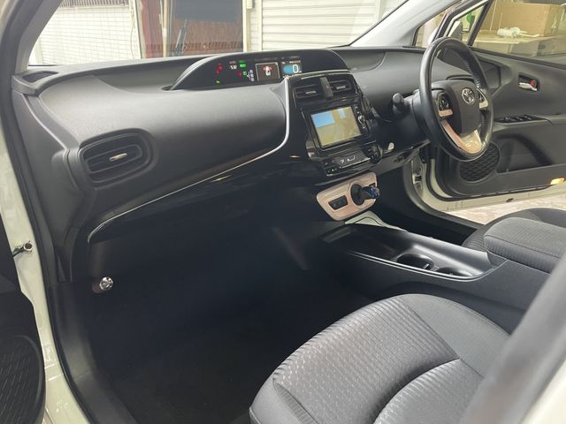Toyota PRIUS 2016-09 26939-26