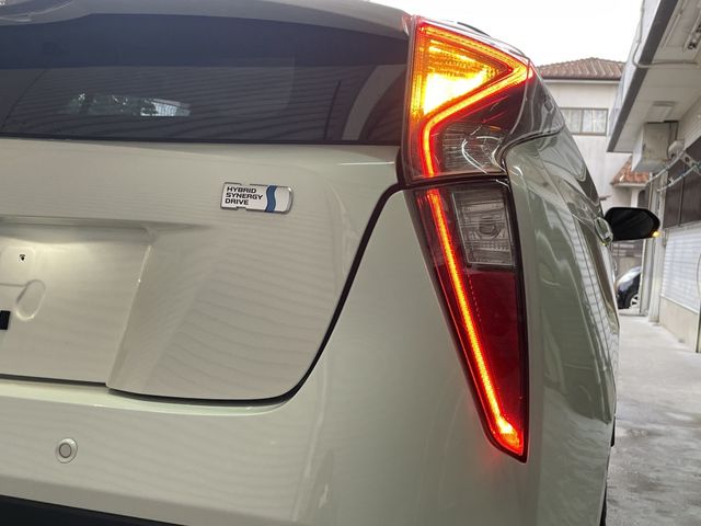 Toyota PRIUS 2016-09 26939-8