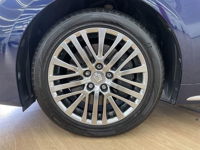 Toyota CROWN MAJESTA 2016-10 193605-17