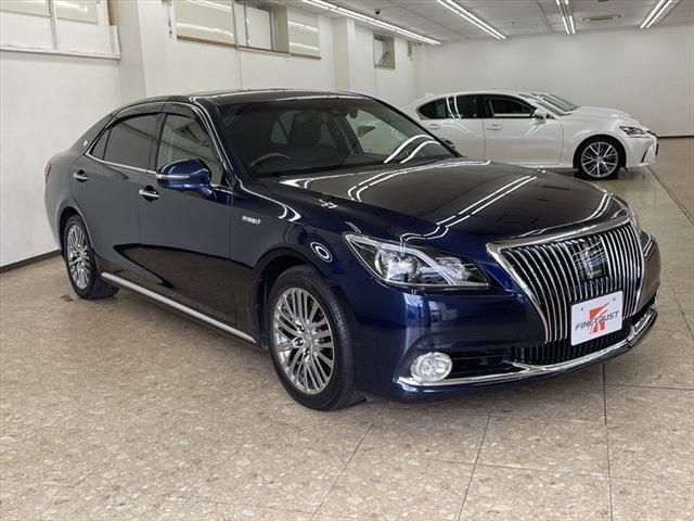 Toyota CROWN MAJESTA 2016-10 193605-2