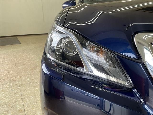 Toyota CROWN MAJESTA 2016-10 193605-9