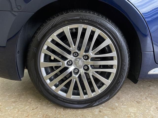 Toyota CROWN MAJESTA 2016-10 193605-15