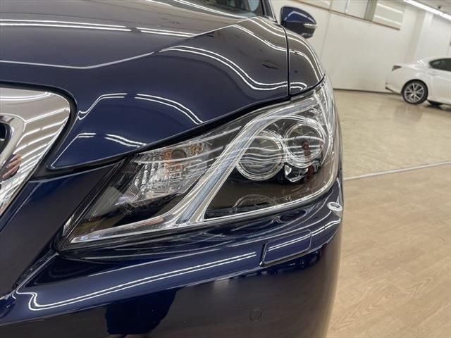 Toyota CROWN MAJESTA 2016-10 193605-8