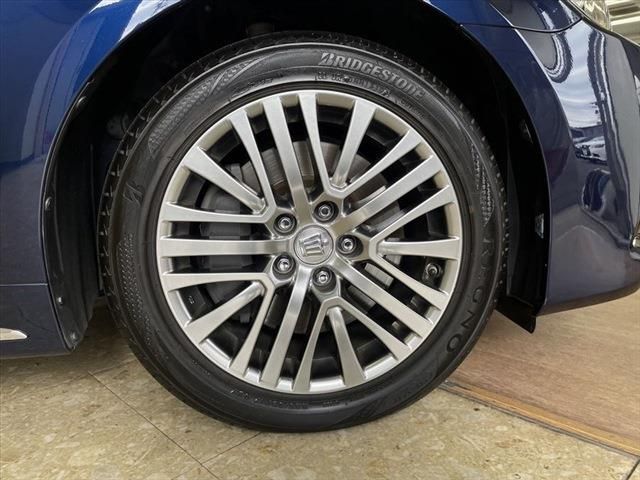 Toyota CROWN MAJESTA 2016-10 193605-14