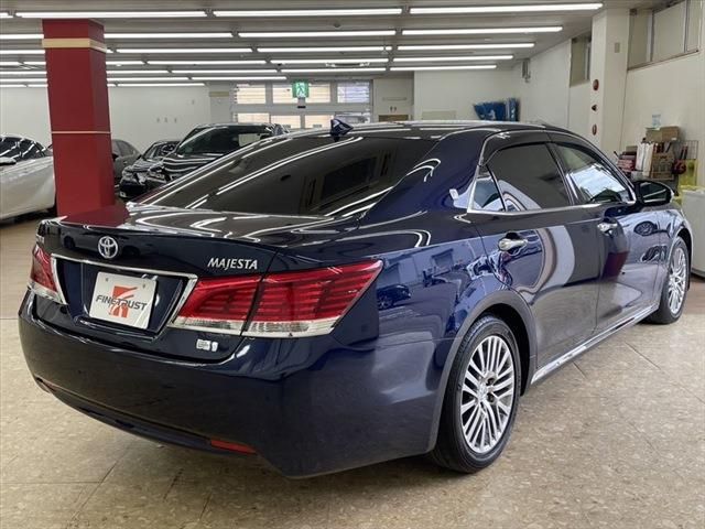 Toyota CROWN MAJESTA 2016-10 193605-4