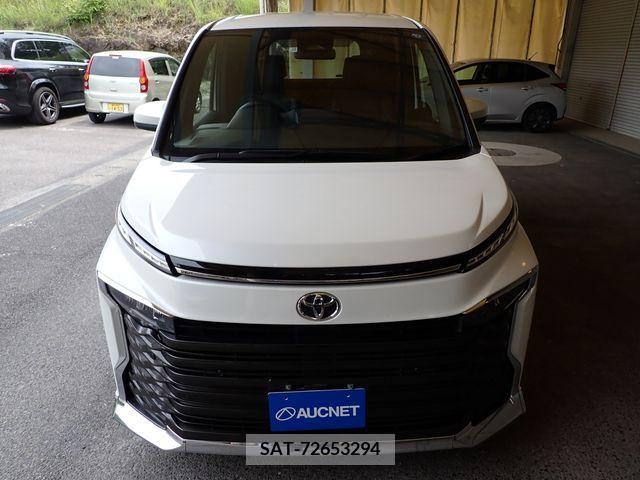 Toyota VOXY 2022-10 289260-4