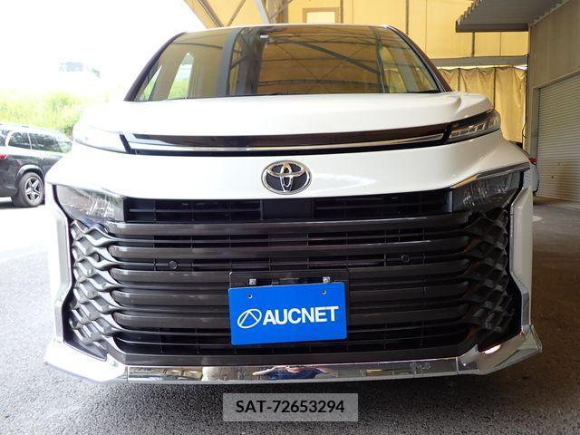 Toyota VOXY 2022-10 289260-5