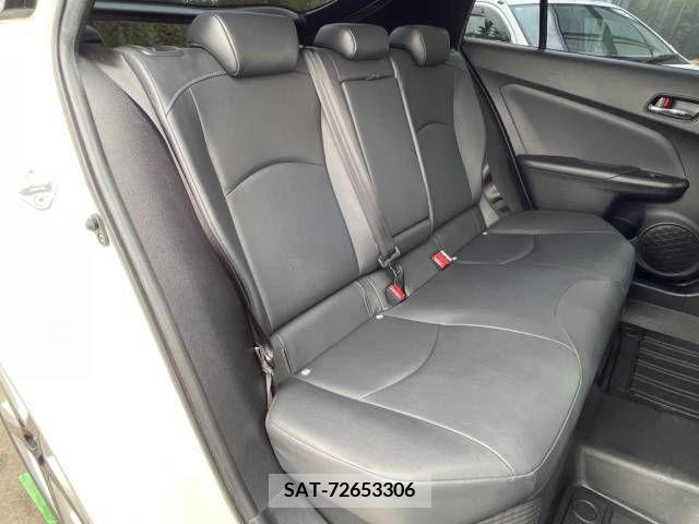 Toyota PRIUS 2018-10 383101-9