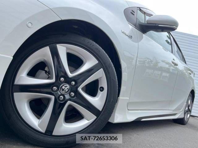 Toyota PRIUS 2018-10 383101-12
