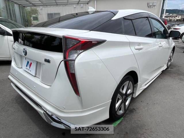 Toyota PRIUS 2018-10 383101-17