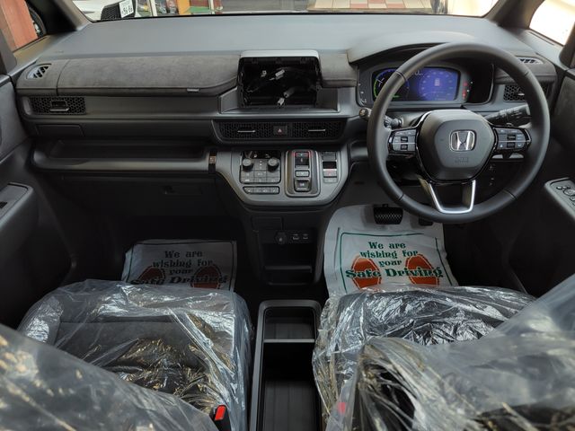 Honda e 2023-07 7693-12