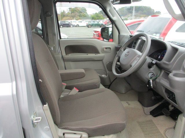 Nissan CLIPPER 2016-08 182622-16