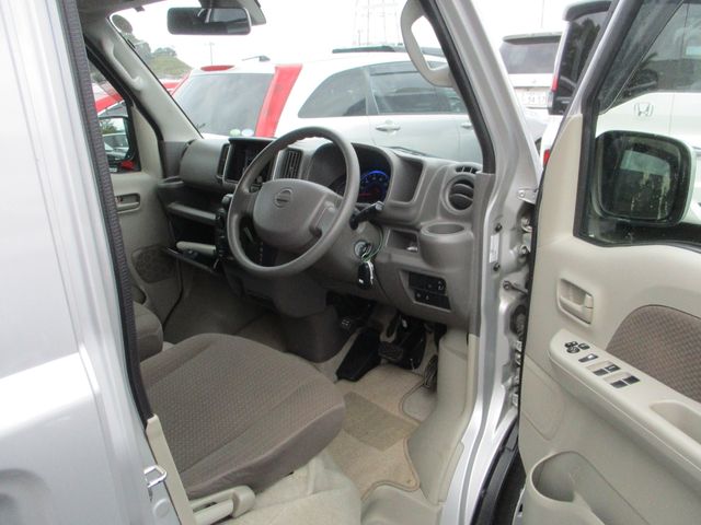 Nissan CLIPPER 2016-08 182622-15