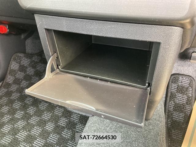Daihatsu MOVE CONTE 2013-06 207821-18