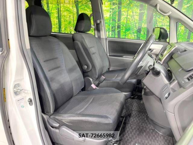 Toyota VOXY 2009-05 327523-8