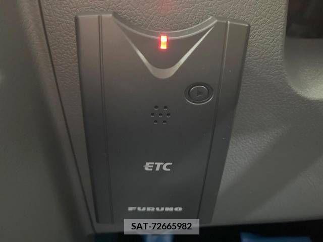 Toyota VOXY 2009-05 327523-5