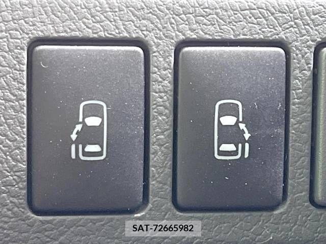 Toyota VOXY 2009-05 327523-3
