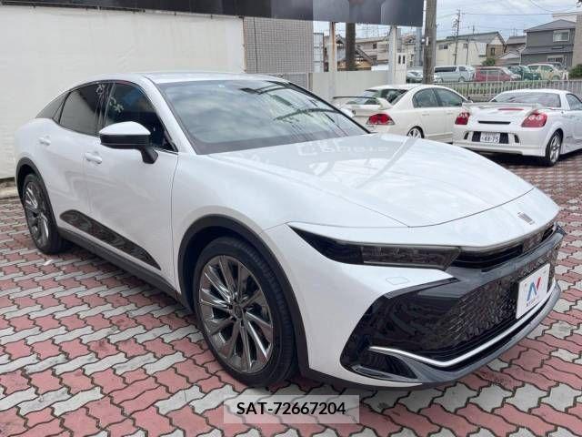 Toyota CROWN 2023-06 335580-16