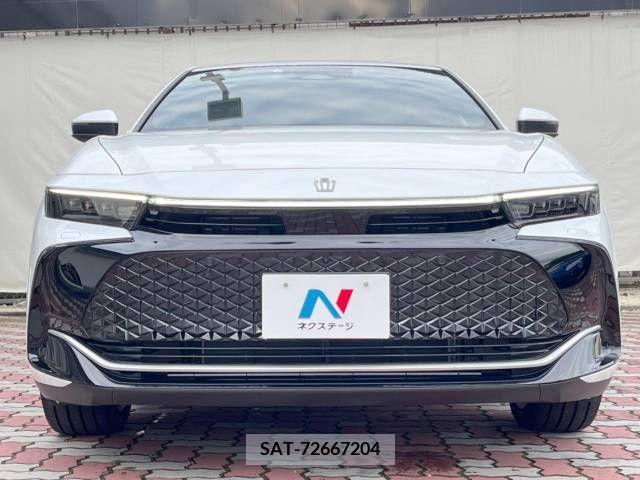 Toyota CROWN 2023-06 335580-14