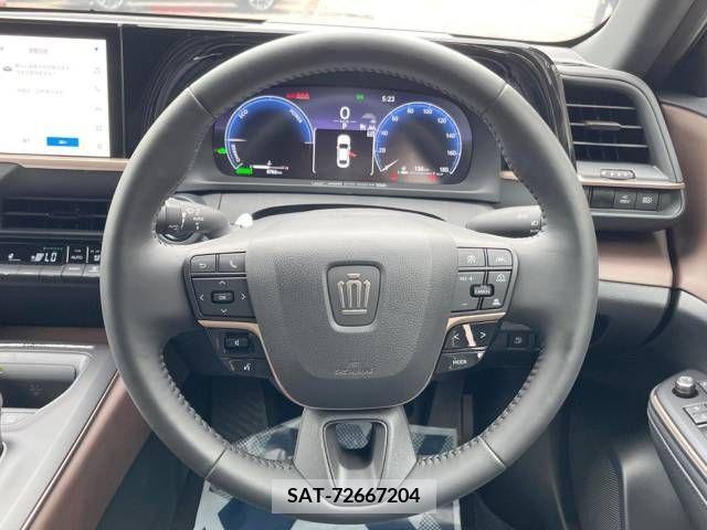 Toyota CROWN 2023-06 335580-11