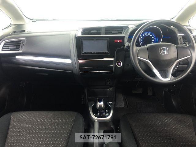 Honda FIT HYBRID 2017-03 304076-1