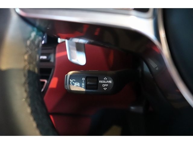 Porsche MACAN 2021-05 17494-18