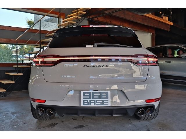 Porsche MACAN 2021-05 17494-4