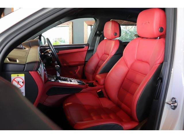 Porsche MACAN 2021-05 17494-12