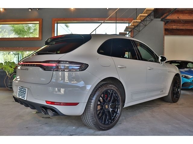 Porsche MACAN 2021-05 17494-5