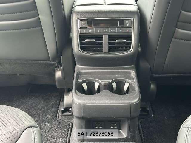 Mazda CX-8 2023-08 266248-10