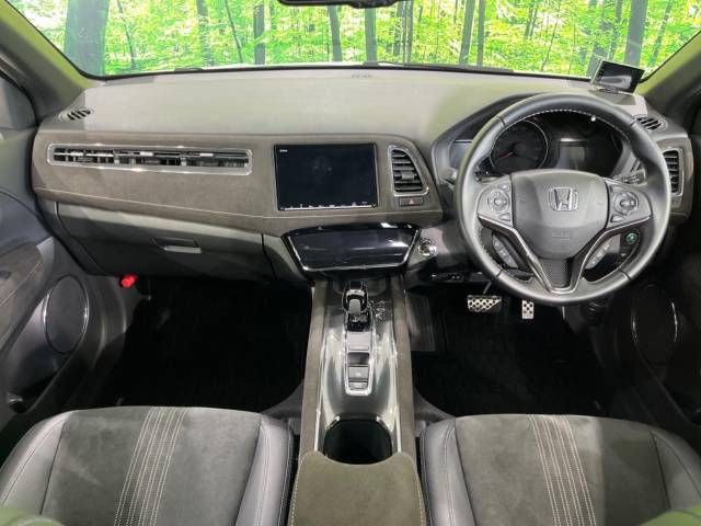Honda VEZEL 2018-04 186992-1