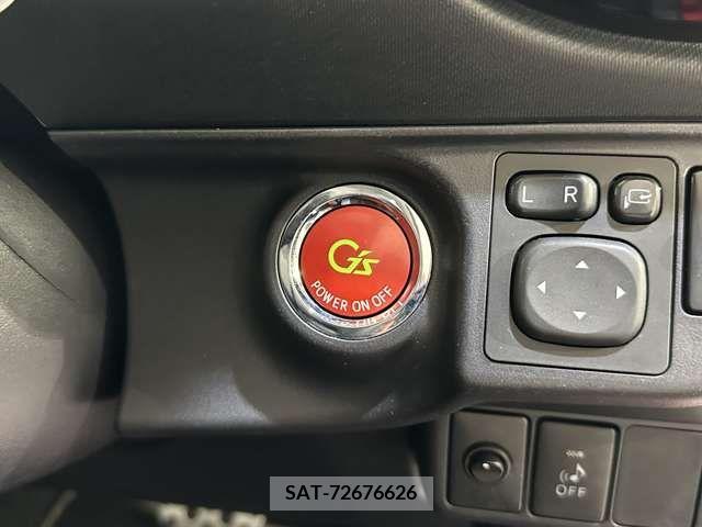 Toyota AQUA 2014-08 329236-12