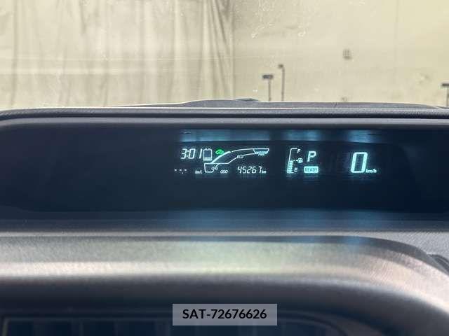 Toyota AQUA 2014-08 329236-10