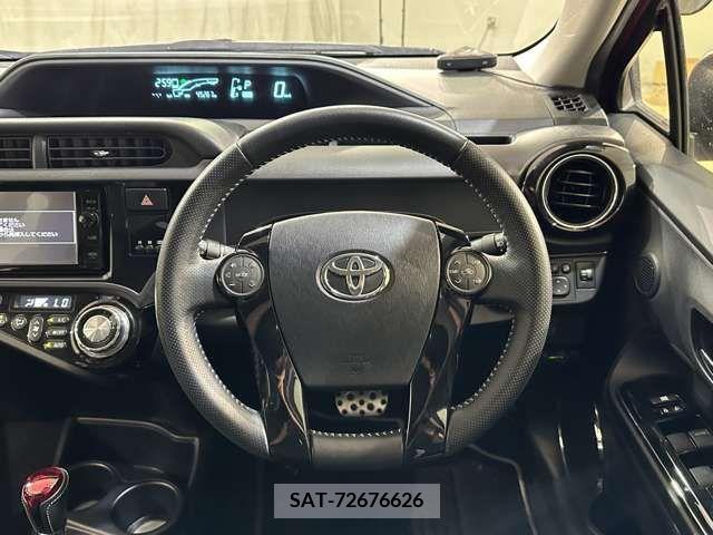 Toyota AQUA 2014-08 329236-9