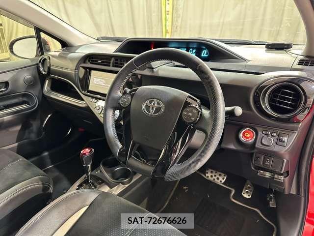 Toyota AQUA 2014-08 329236-8