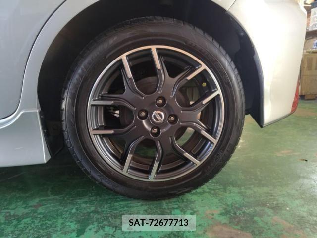 Nissan NOTE 2016-05 351488-27