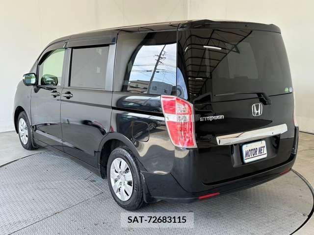 Honda STEP WGN 2012-07 236469-11