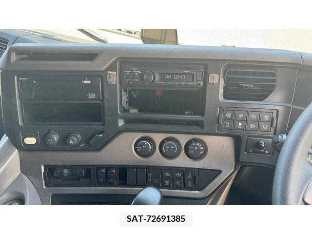 Nissan QUON 2020-11 282621-11