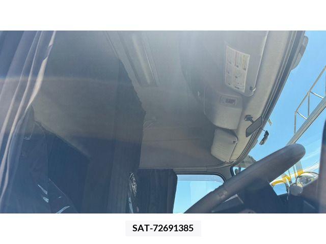 Nissan QUON 2020-11 282621-9