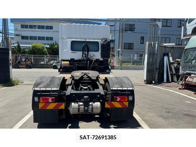 Nissan QUON 2020-11 282621-3