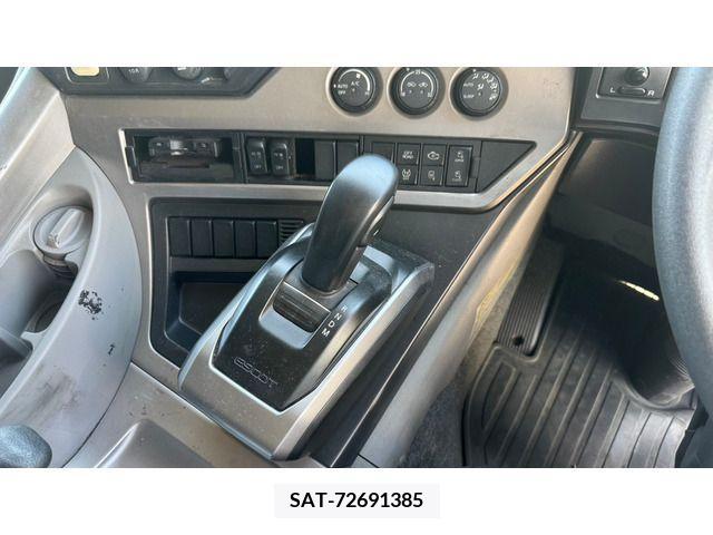 Nissan QUON 2020-11 282621-12