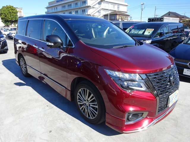 Nissan ELGRAND 2020-10 195915-16