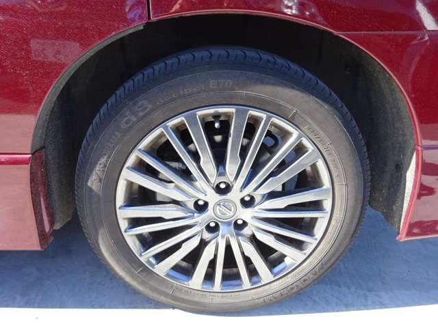 Nissan ELGRAND 2020-10 195915-12