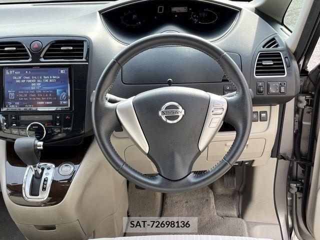 Nissan SERENA 2011-09 324851-9